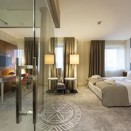 Kopieniec Fizjo- Med & Otel