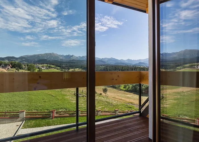 Kopieniec Fizjo- Med & ホテル