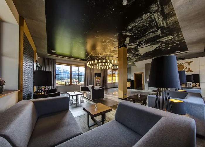 Kopieniec Fizjo- Med & ホテル 4*